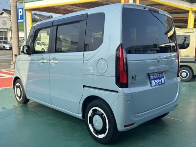 新型N-BOX(ホンダ)中古車 後方