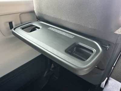 新型N-BOX(ホンダ)中古車 内外装写真他