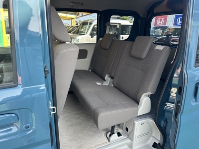 NV１００クリッパー(ニッサン)中古車 後席内装