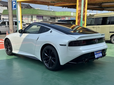 フェアレディZ(ニッサン)中古車 後方