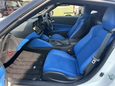 フェアレディZ(ニッサン)中古車 前席内装