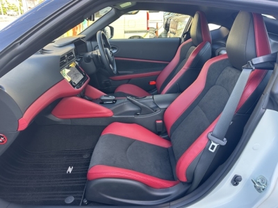 フェアレディZ(ニッサン)中古車 前席内装