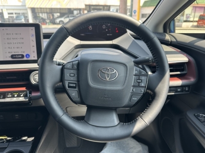 プリウス(トヨタ)中古車 内外装写真