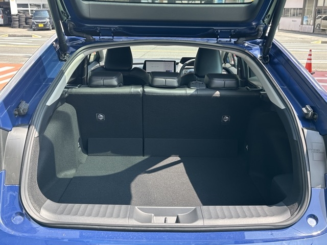 プリウス(トヨタ)中古車 8