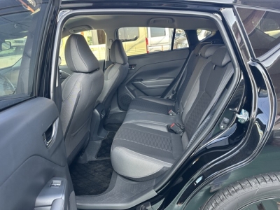 インプレッサ(スバル)中古車 後席内装