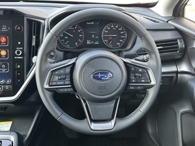 インプレッサ(スバル)中古車 内外装写真