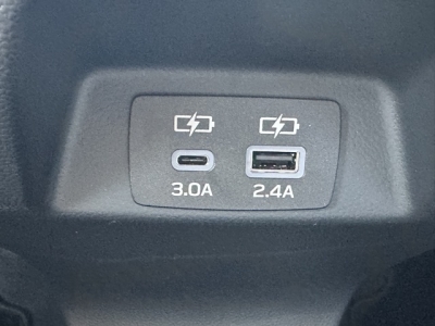 インプレッサ(スバル)中古車 内外装写真他