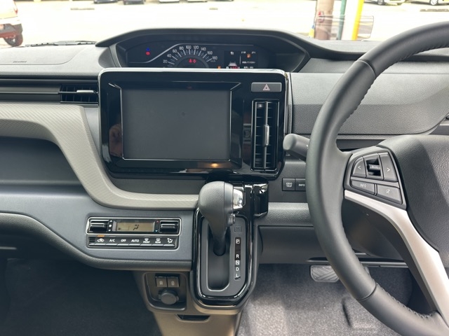 ソリオ(スズキ)登録済未使用車 16