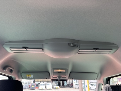 新型ソリオ(スズキ)登録済未使用車 内外装写真他