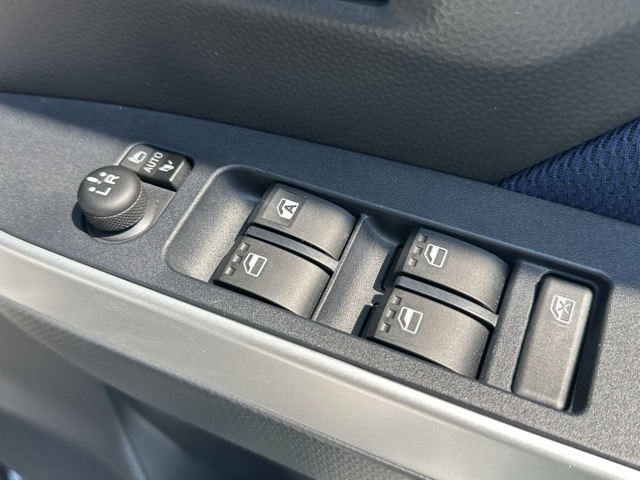 ルーミー(トヨタ)中古車 13