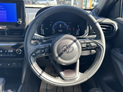 ヤリスクロス(トヨタ)登録済未使用車 内外装写真