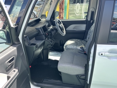 タント(ダイハツ)中古車 前席内装