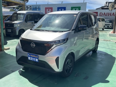 サクラ(ニッサン)中古車 前方