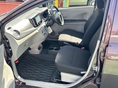 ミライース(ダイハツ)中古車 前席内装