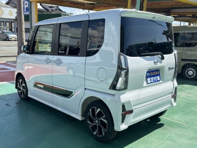 タントカスタム(ダイハツ)中古車 後方