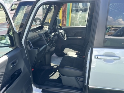 タントカスタム(ダイハツ)中古車 前席内装