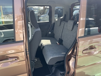 新型スペーシアのOEM(スズキ)中古車 後席内装