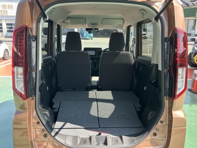 新型スペーシアのOEM(スズキ)中古車 内外装写真他１