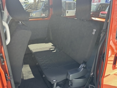 アトレー(ダイハツ)中古車 後席内装