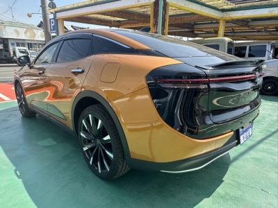 クラウンクロスオーバー(トヨタ)中古車 後方
