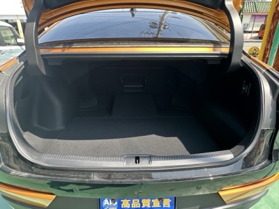 クラウンクロスオーバー(トヨタ)中古車 内外装写真他１