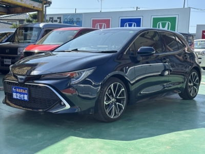 カローラスポーツ(トヨタ)中古車 前方