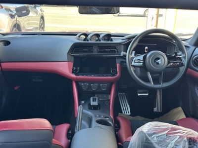 フェアレディZ(ニッサン)中古車 前席内装