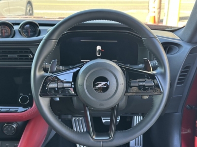 フェアレディZ(ニッサン)中古車 後席内装