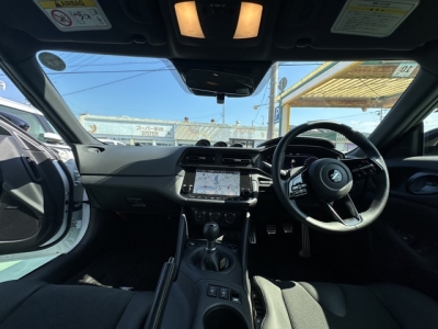 フェアレディZ(ニッサン)中古車 後席内装