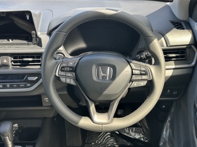 WR-V(ホンダ)登録済未使用車 内外装写真