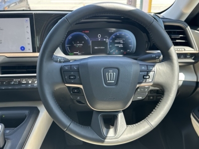 クラウンクロスオーバー(トヨタ)中古車 内外装写真他