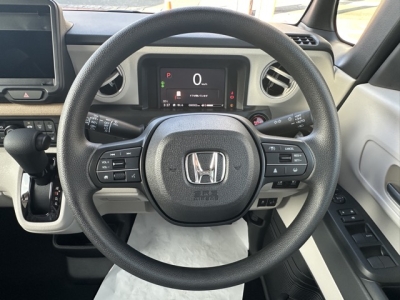 新型N-BOX(ホンダ)届出済未使用車 内外装写真他１