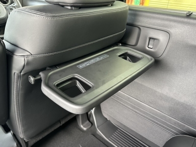 新型N-BOX(ホンダ)中古車 内外装写真