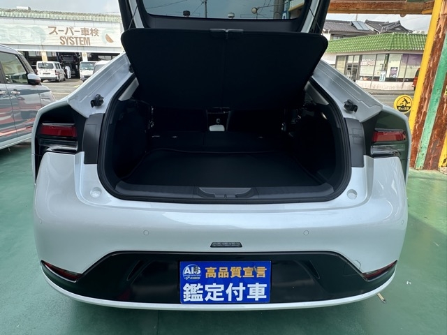 プリウス(トヨタ)中古車 9