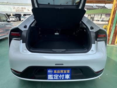 プリウス(トヨタ)中古車 内外装写真他２