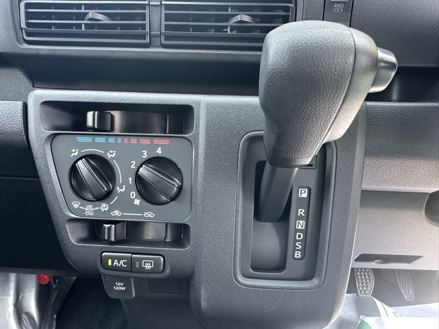 ハイゼット(ダムド)届出済未使用車 20