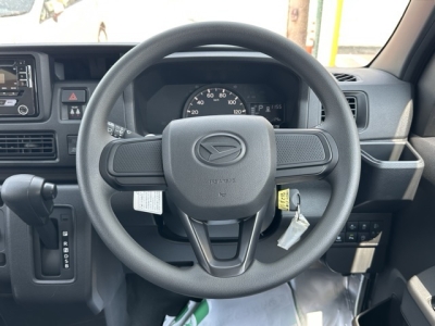 ハイゼットカーゴ(ダムド)届出済未使用車 内外装写真他