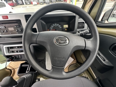 ハイゼットトラック(ダイハツ)中古車 後席から見た前席