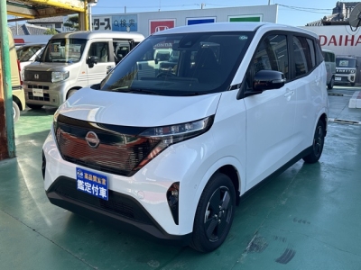 サクラ(ニッサン)中古車 前方