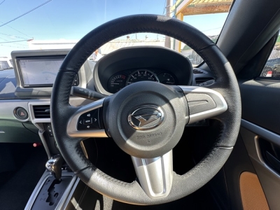 コペン(ダイハツ)中古車 後席から見た前席
