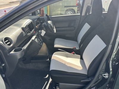 ミライースのOEM(ダイハツ)中古車 前席内装
