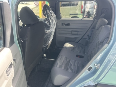 タフト(ダイハツ)届出済未使用車 後席内装