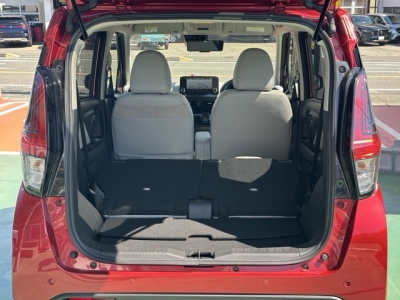 eKクロス(三菱)中古車 内外装写真他1