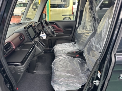 新型フレアワゴン(マツダ)届出済未使用車 前席内装