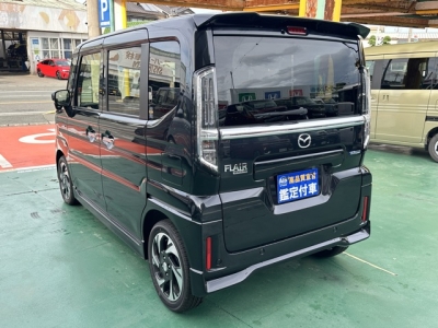 新型スペーシアカスタムのOEM(スズキ)届出済未使用車 後方