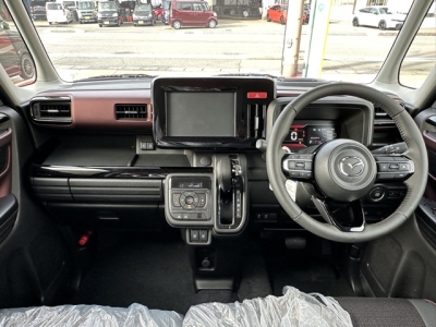 新型スペーシアカスタムのOEM(スズキ)届出済未使用車 内外装写真他