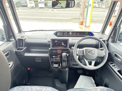 タントカスタム(ダイハツ)届出済未使用車 内外装写真