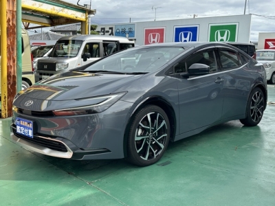 プリウスPHV(トヨタ)中古車 前方