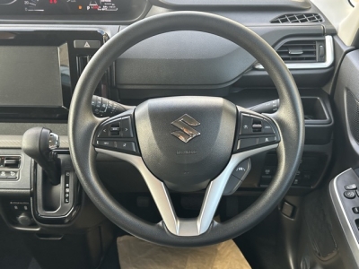 新型ソリオ(スズキ)登録済未使用車 内外装写真