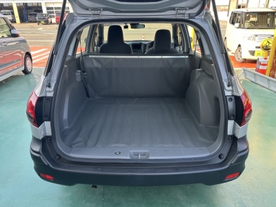 AD(ニッサン)中古車 内外装写真他１